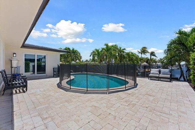 2948 NE 35th Court, Lighthouse Point, FL 33064