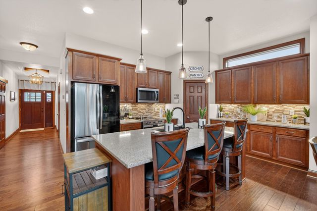 729 Timberview Drive, Adel, IA 50003