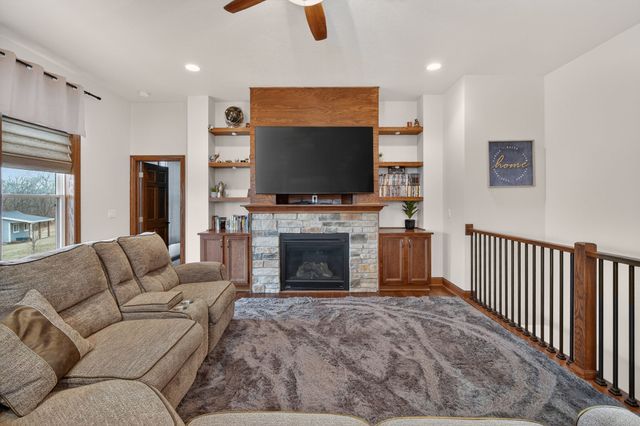 729 Timberview Drive, Adel, IA 50003