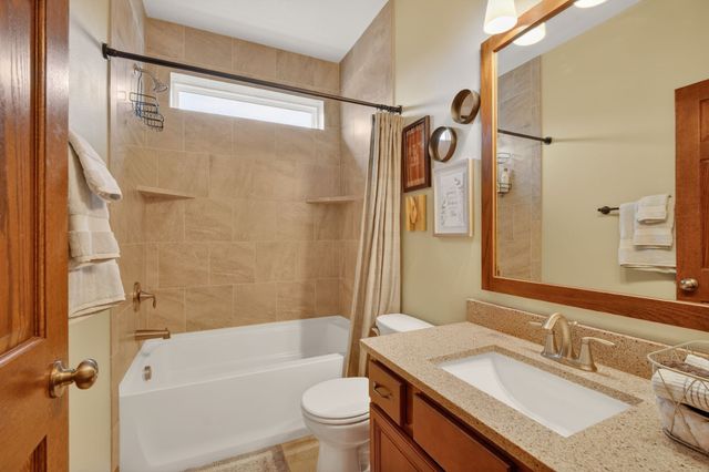 729 Timberview Drive, Adel, IA 50003