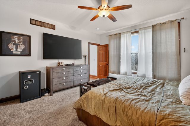 729 Timberview Drive, Adel, IA 50003