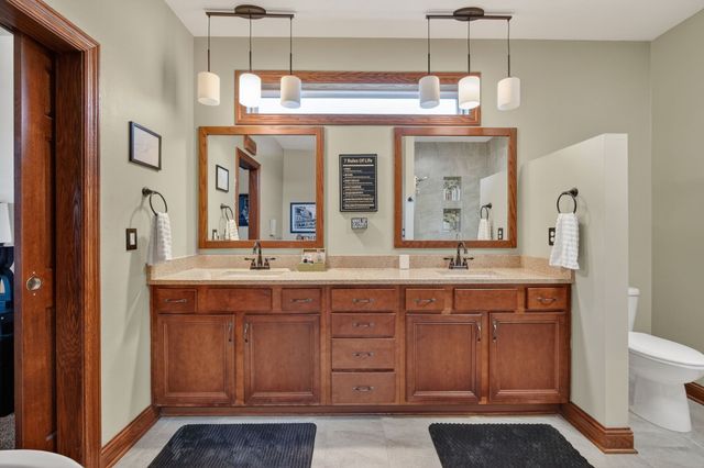 729 Timberview Drive, Adel, IA 50003