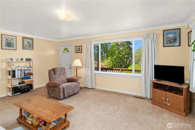 209 Tracy Avenue, Port Orchard, WA 98366