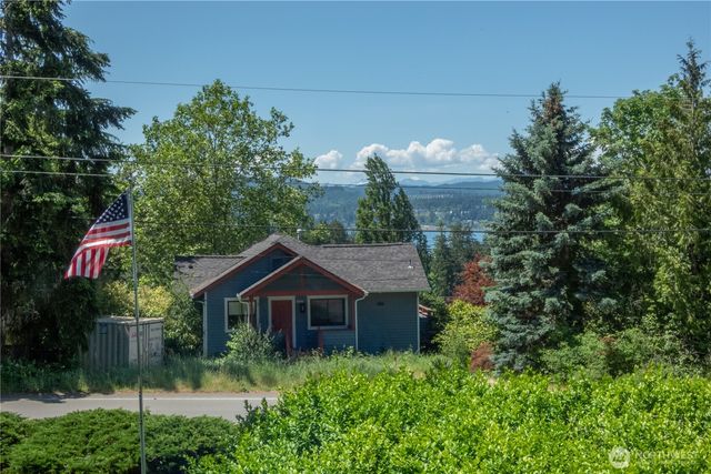 209 Tracy Avenue, Port Orchard, WA 98366