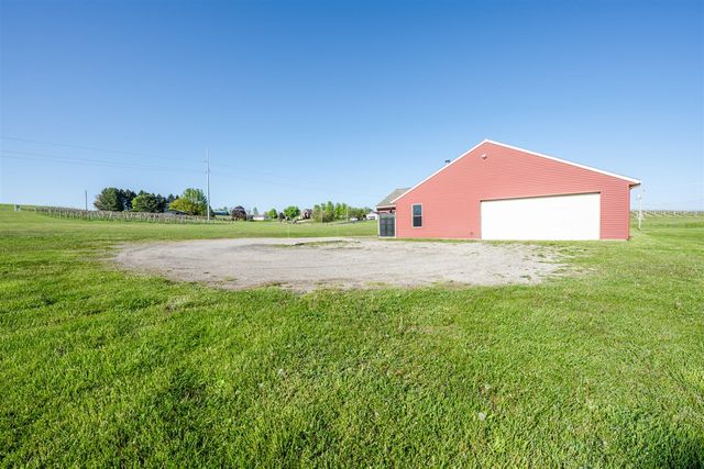 3251 Friday Road, Coloma, MI 49038