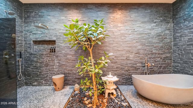 4211 N 87TH Place, Scottsdale, AZ 85251