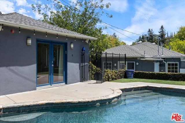 14041 Roblar Road, Sherman Oaks, CA 91423