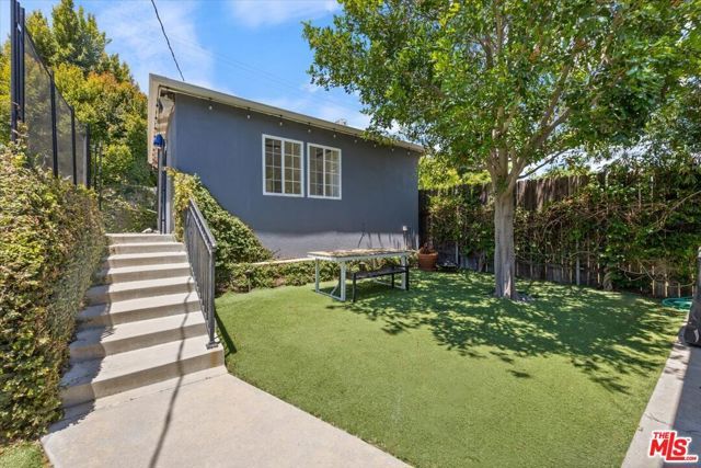 14041 Roblar Road, Sherman Oaks, CA 91423