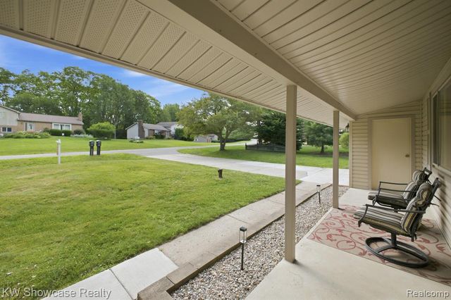 1659 Lockwood, Highland, MI 48356