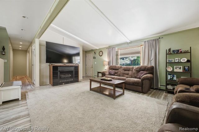 1659 Lockwood, Highland, MI 48356