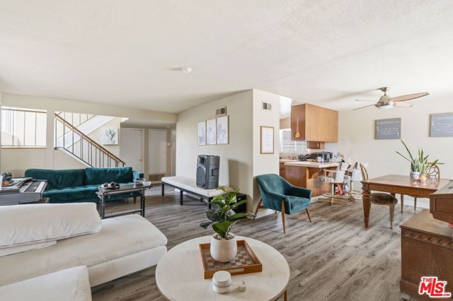 4242 Lavinia Avenue, Lynwood, CA 90262