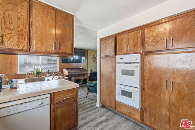 4242 Lavinia Avenue, Lynwood, CA 90262