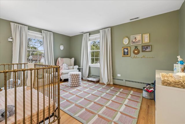 431 S Pine Avenue, Arlington Heights, IL 60005
