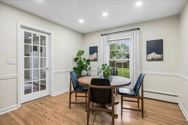 431 S Pine Avenue, Arlington Heights, IL 60005