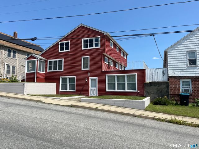 37 Van Den Noort Street, Putnam, CT 06260