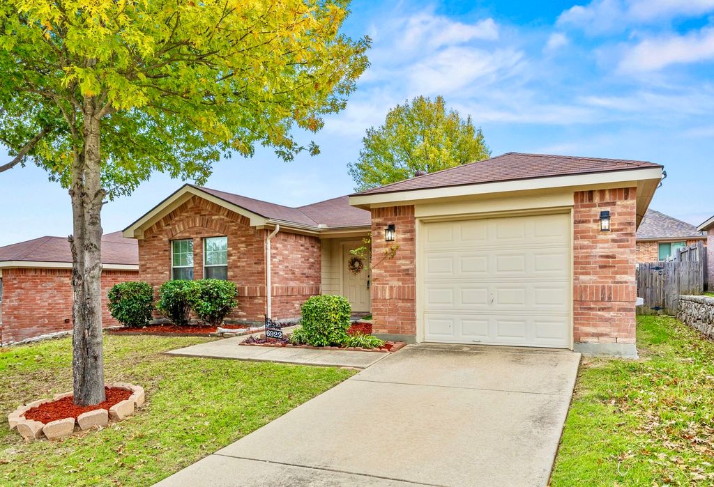 6922 Tractor Drive, Dallas, TX 75241