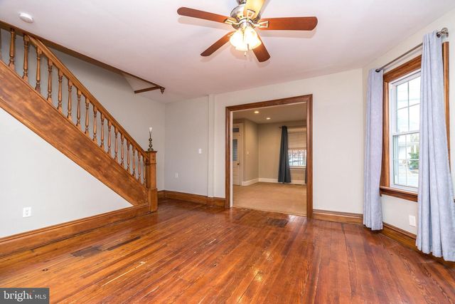 803 W BROAD ST, Quakertown, PA 18951