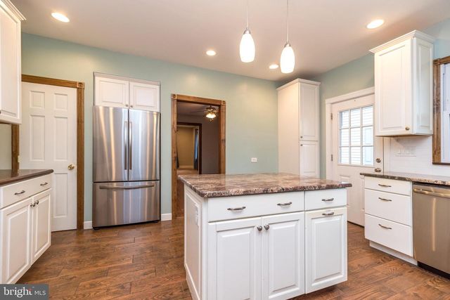 803 W BROAD ST, Quakertown, PA 18951