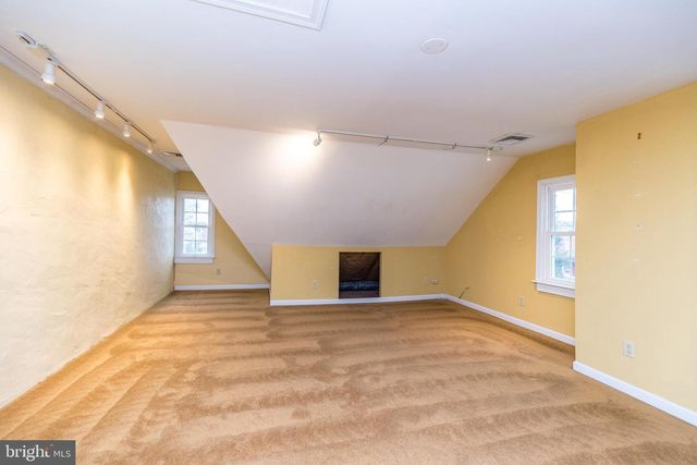 803 W BROAD ST, Quakertown, PA 18951