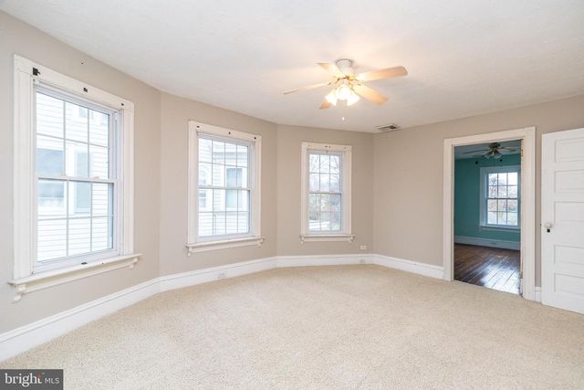 803 W BROAD ST, Quakertown, PA 18951