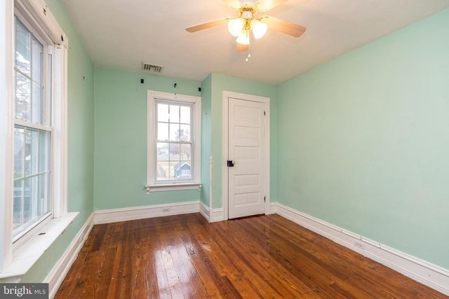 803 W BROAD ST, Quakertown, PA 18951