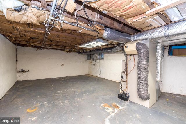 803 W BROAD ST, Quakertown, PA 18951