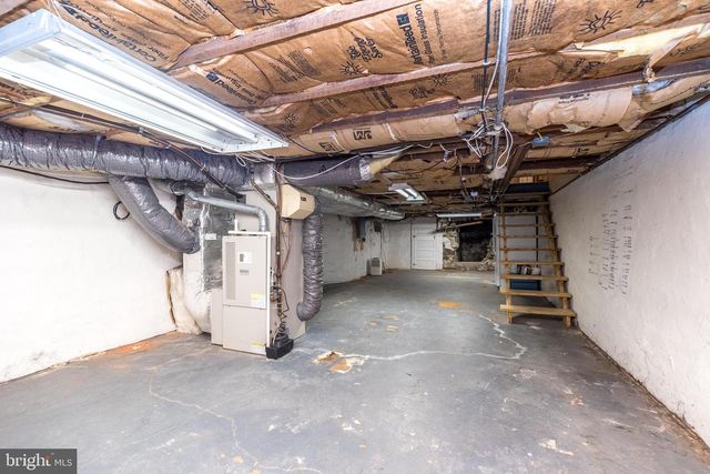 803 W BROAD ST, Quakertown, PA 18951