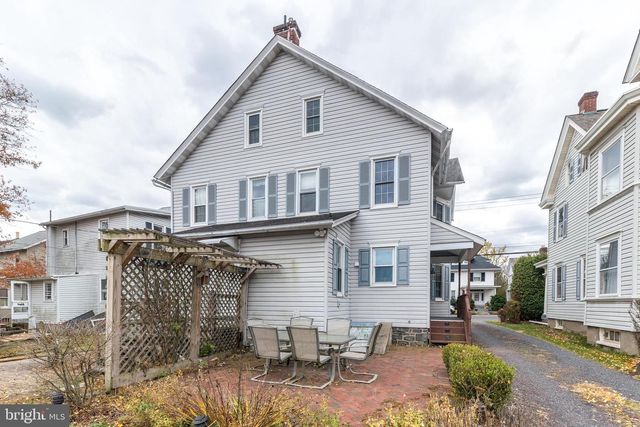 803 W BROAD ST, Quakertown, PA 18951