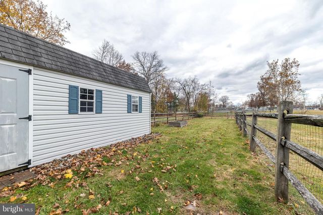 803 W BROAD ST, Quakertown, PA 18951