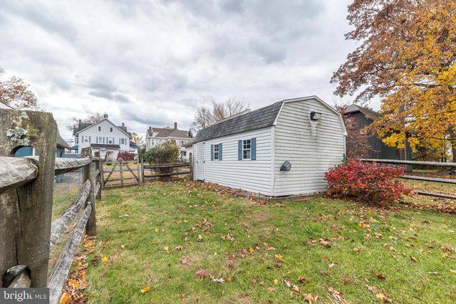 803 W BROAD ST, Quakertown, PA 18951