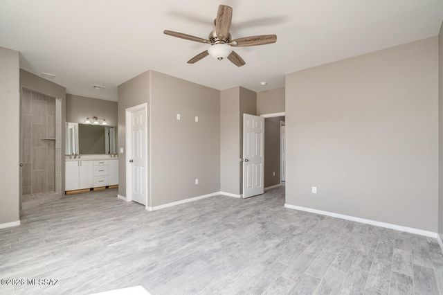 5930 N Placita Arroyo Plana, Tucson, AZ 85741