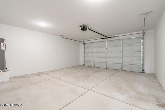 5930 N Placita Arroyo Plana, Tucson, AZ 85741