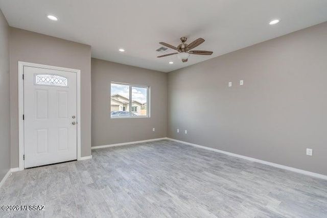 5930 N Placita Arroyo Plana, Tucson, AZ 85741