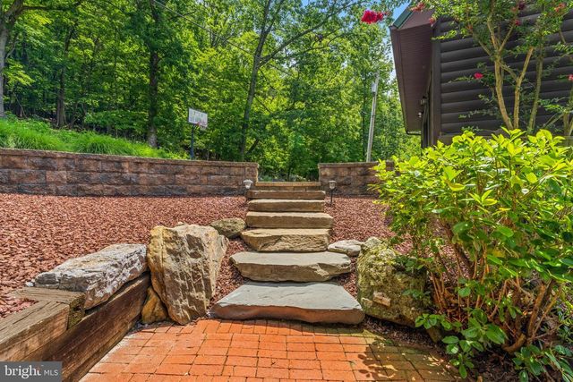 9124 HAWBOTTOM RD, Middletown, MD 21769