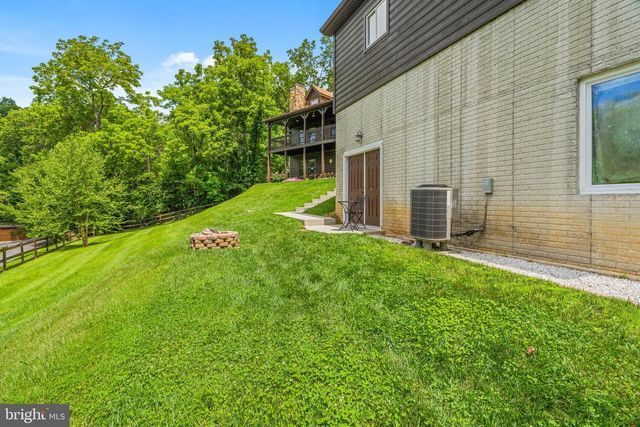 9124 HAWBOTTOM RD, Middletown, MD 21769