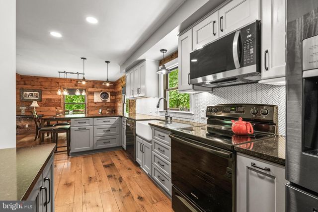 9124 HAWBOTTOM RD, Middletown, MD 21769