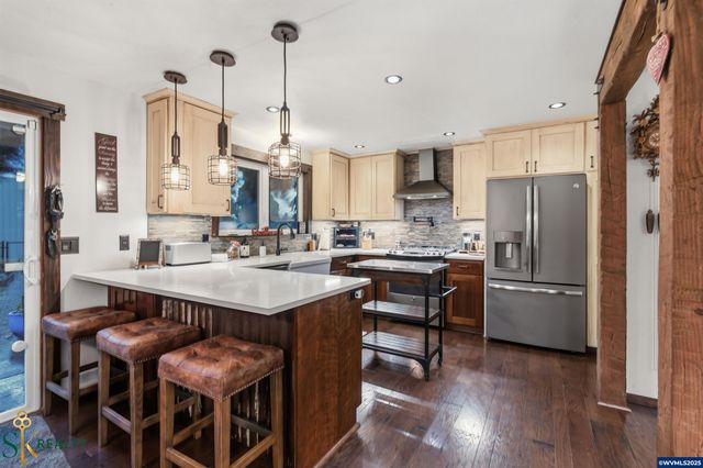 2555 NW Squire Pl, Albany, OR 97321