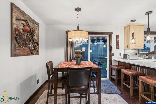 2555 NW Squire Pl, Albany, OR 97321