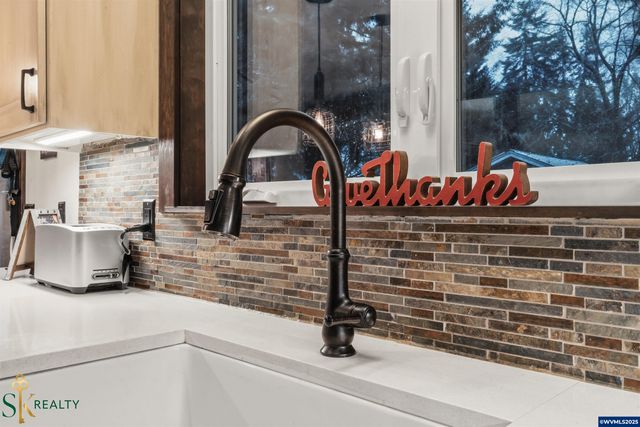 2555 NW Squire Pl, Albany, OR 97321