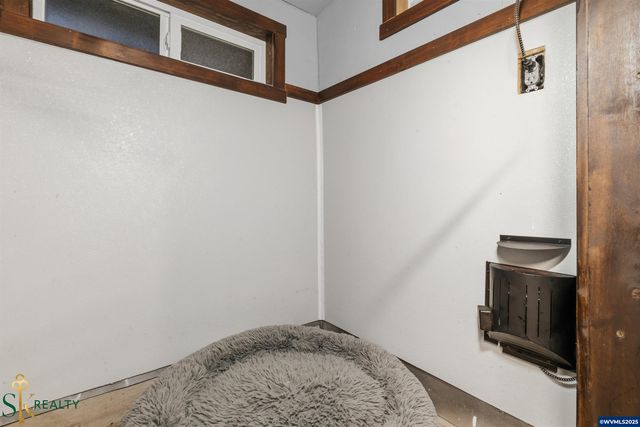 2555 NW Squire Pl, Albany, OR 97321