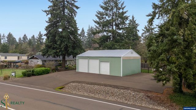 2555 NW Squire Pl, Albany, OR 97321