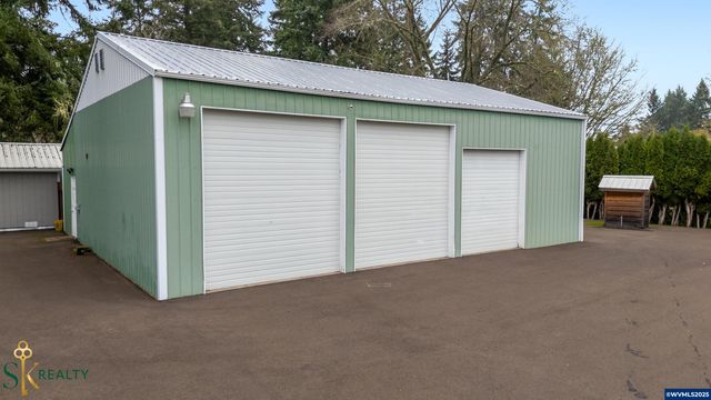 2555 NW Squire Pl, Albany, OR 97321