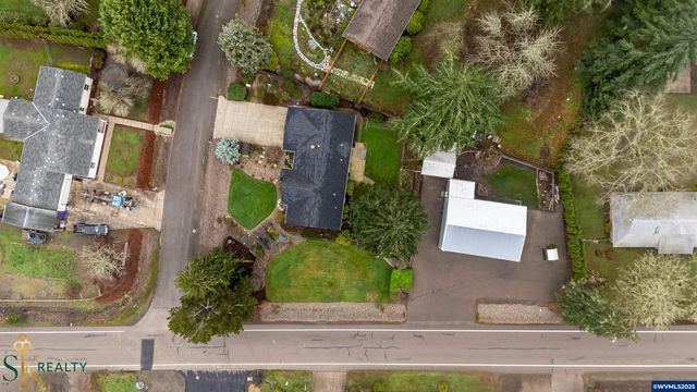 2555 NW Squire Pl, Albany, OR 97321