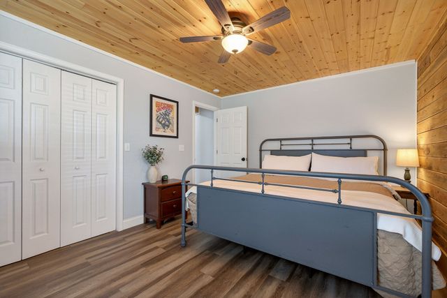 108 Crestview Ln, Livingston, TN 38570