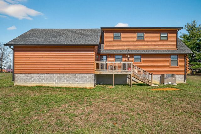 108 Crestview Ln, Livingston, TN 38570