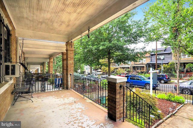4429 3RD ST NW, Washington, DC 20011