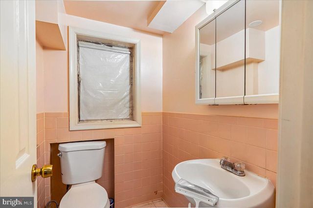 4429 3RD ST NW, Washington, DC 20011
