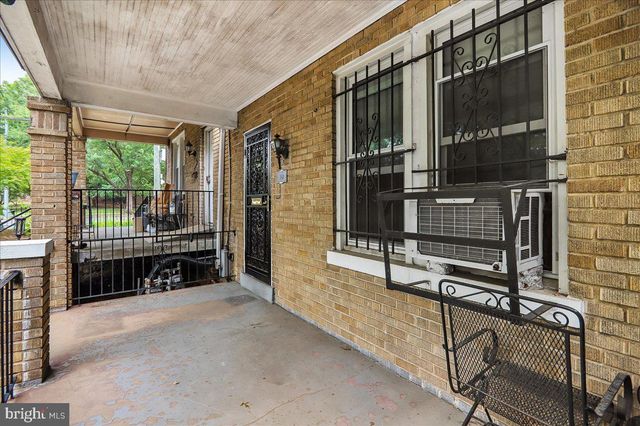 4429 3RD ST NW, Washington, DC 20011
