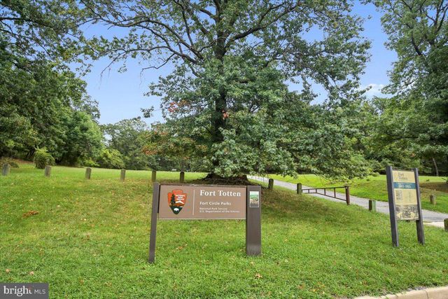4429 3RD ST NW, Washington, DC 20011