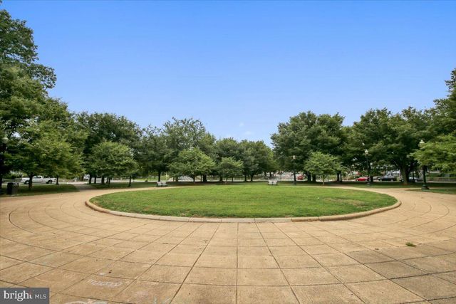 4429 3RD ST NW, Washington, DC 20011